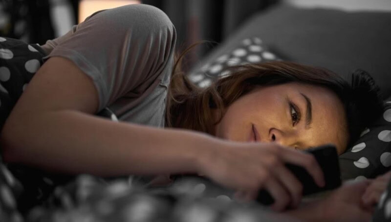 New study claims sleeping with light on can cause weight gain in women