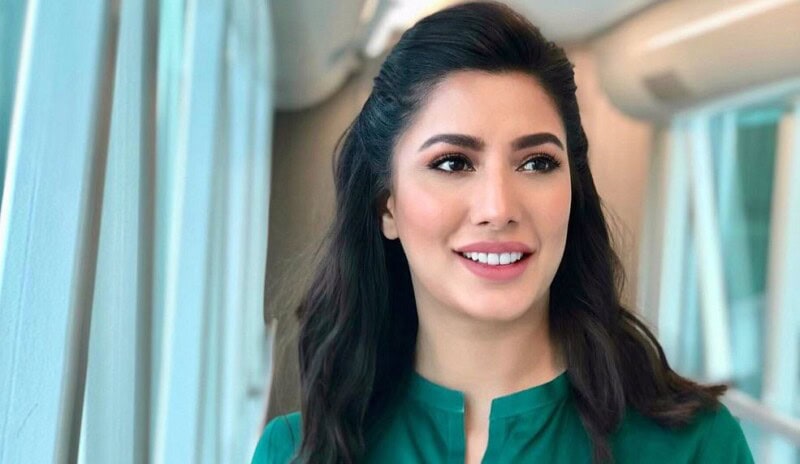 Mehwish Hayat clarifies stance on Kashmir