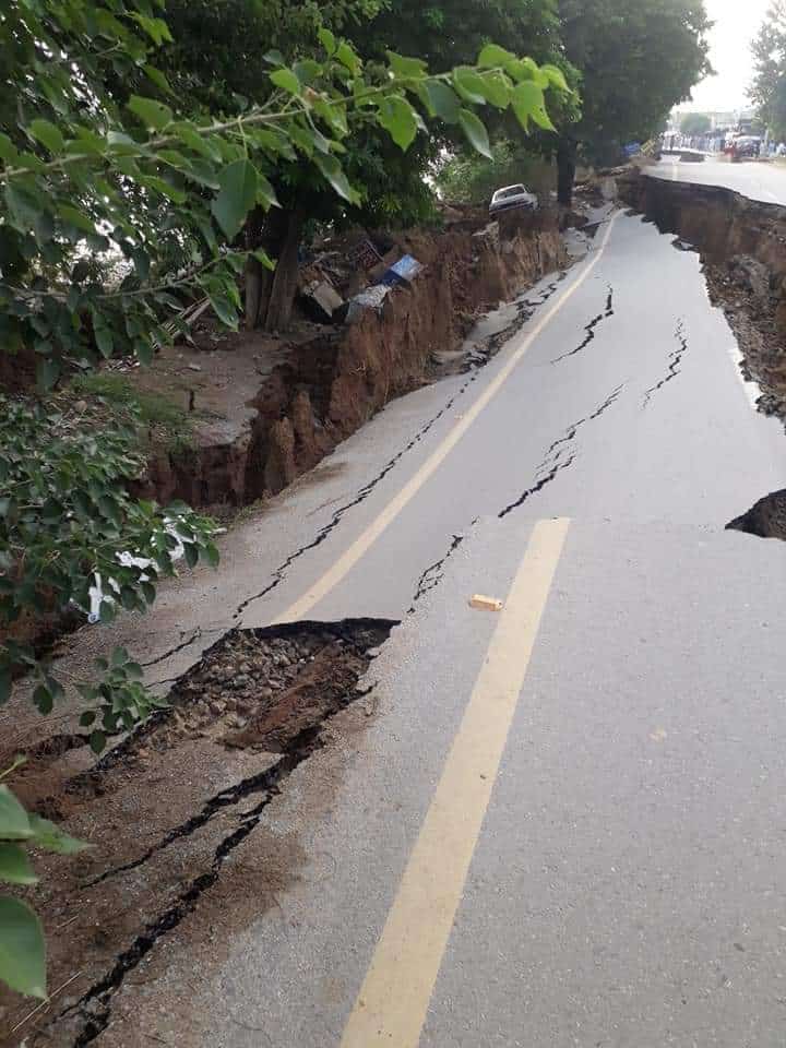 How to be safe during an earthquake?