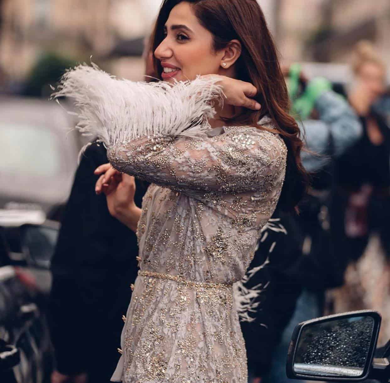 Mahira Khan is the ultimate diva at the Paris Fashion Week