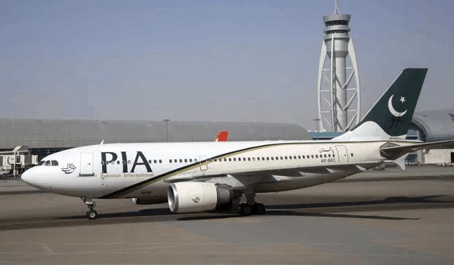 PIA pilot, flight attendants, who brought 200 Pakistanis back from Australia, get coronavirus