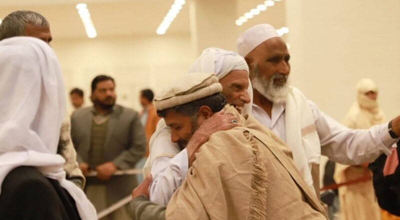 Special PIA flight brings back 113 prisoners from Malaysia