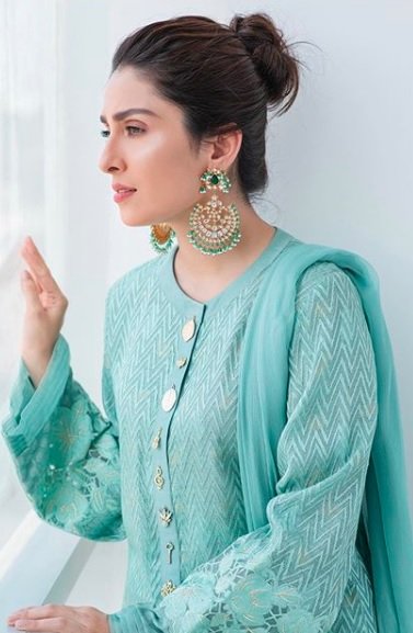 Fashion trends ft. Ayeza Khan - The Current
