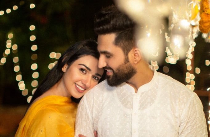 Falak Shabir gets Sarah Khan’s name tattooed on arm