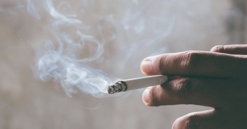 Over 1,200 children start smoking every day in Pakistan