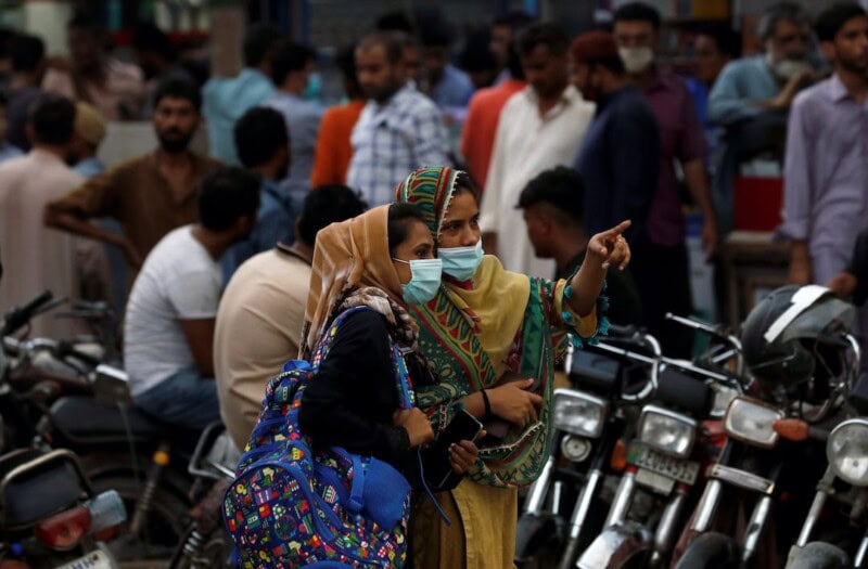 Third COVID-19 wave: 135 deaths in a day set new record for Pakistan in 2021