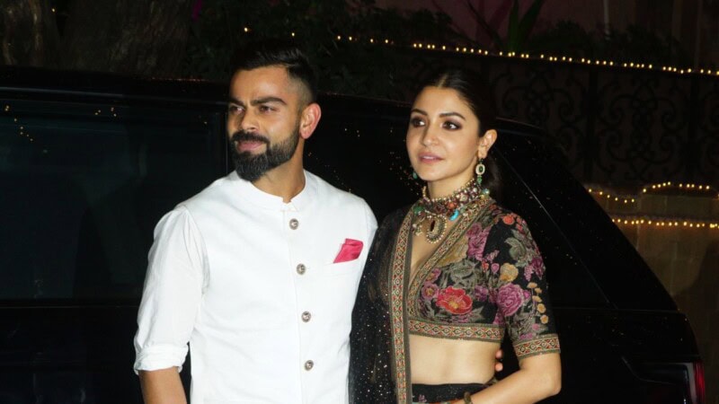 Anushka Sharma slams photographer for invading her privacy