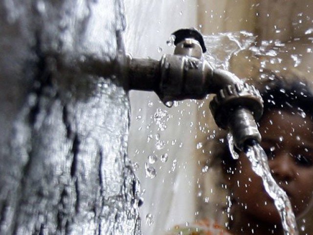 Sindh-Minister-shares-whatsapp-number-to-deal-with water theft