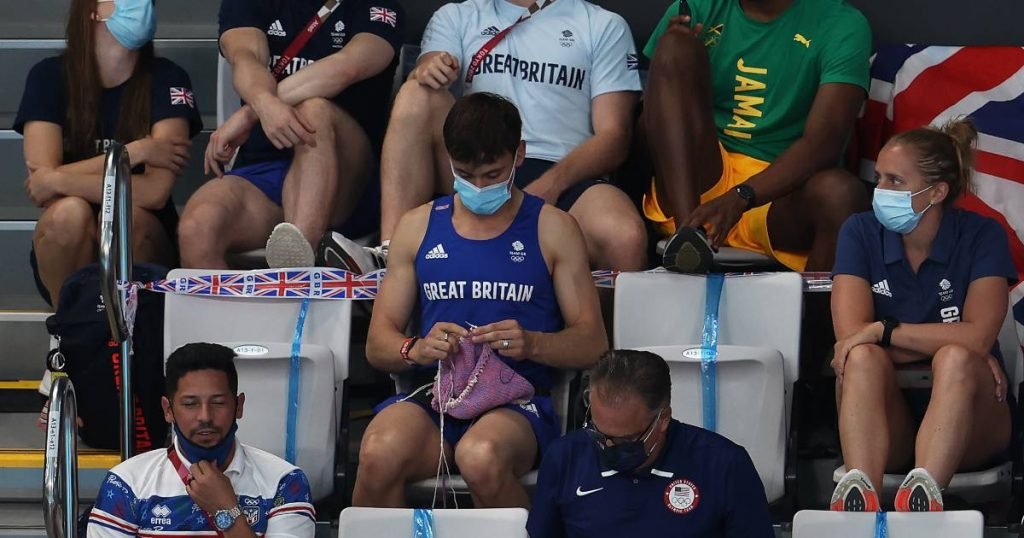 British swimmer Tom Daley knits while watching Olympic springboard final