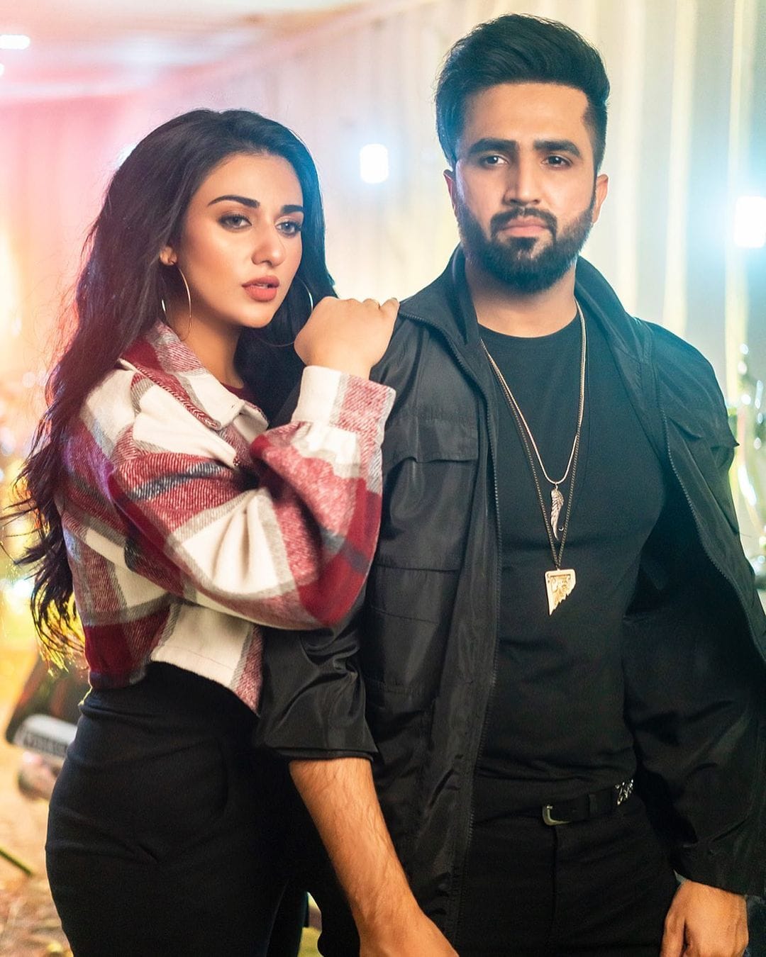 People Are Loving The Teaser Of Falak Shabir's New Song 