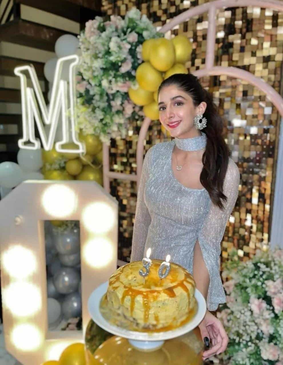 Mawra Hocane rings in 30th birthday with her 'special' people, oozes glamour