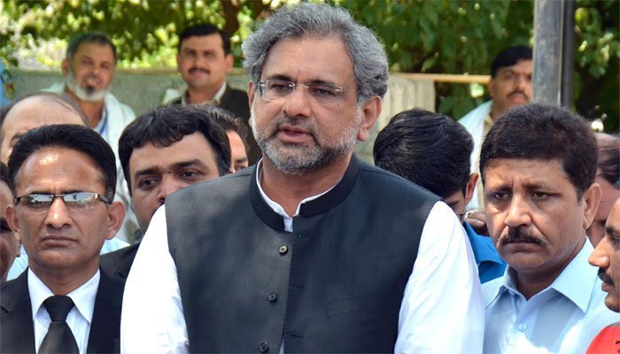 'PMLN’s Khaqan Abbasi knows 22 NA members who want to leave PTI govt