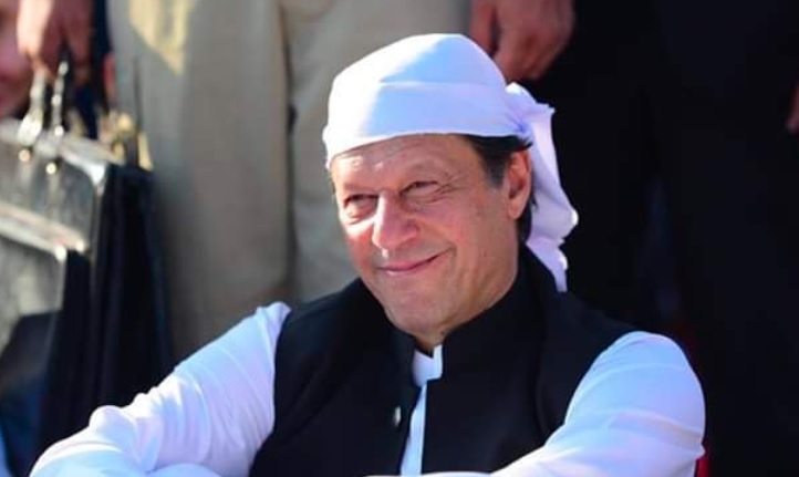 PM Khan sets record as most followed Pakistani politician on Twitter