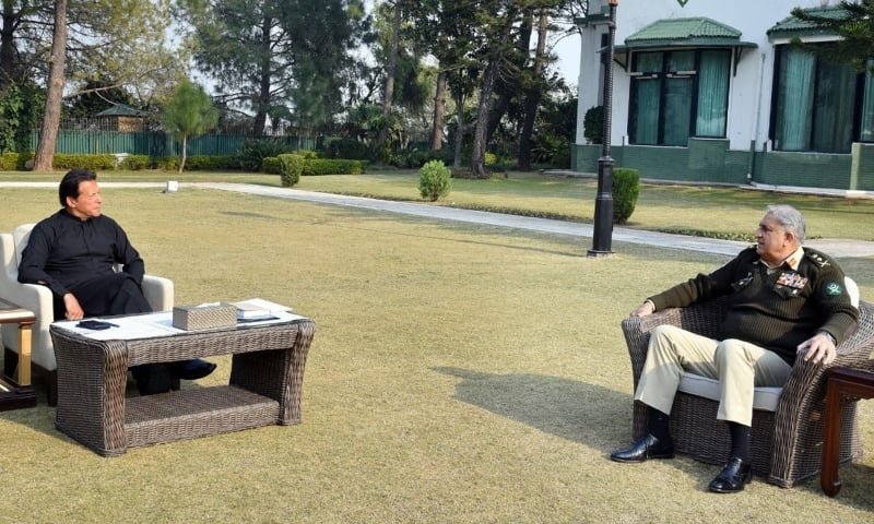 Army Chief meets President Alvi and PM Khan