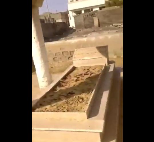 Grave of legendary Ghazal singer Mehdi Hassan in ruins