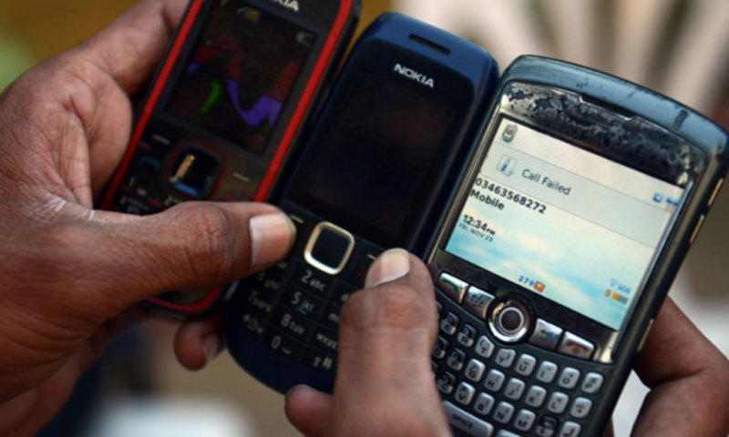 Phone snatching: if you aren’t a Karachi resident, you can’t resell phone in the city