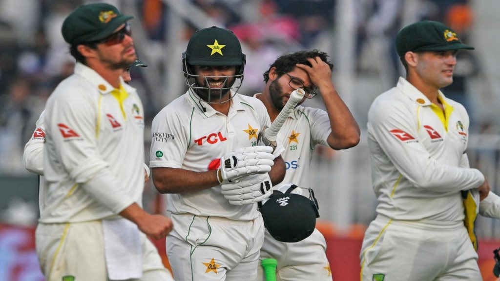 Pak vs Aus: Imamul Haq, Shafique create Test record against Australia