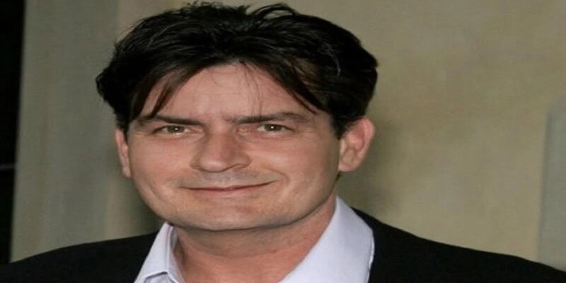 Actor Charlie Sheen admits to having sex with 25 people while being HIV positive