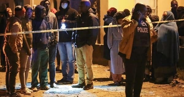 21 teenagers found dead in South African bar