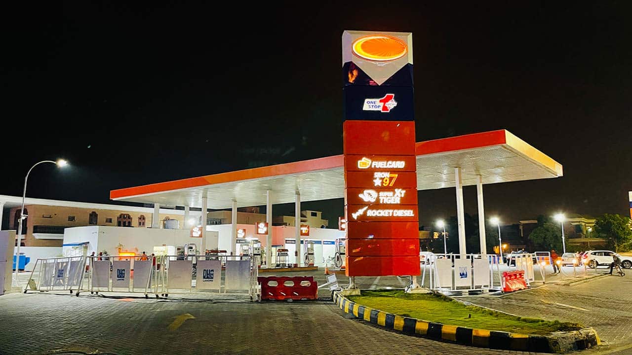 Govt may reduce petrol prices before midnight: Miftah Ismail