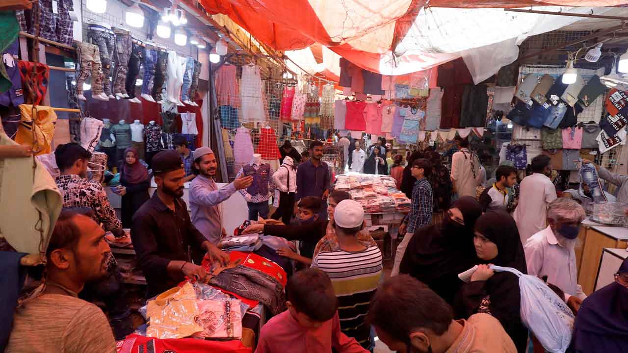 Pakistan’s inflation hits 21.32 per cent in June 2022