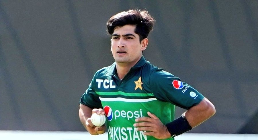 'Great Spirit': Twitter praises Naseem Shah for bowling despite cramps
