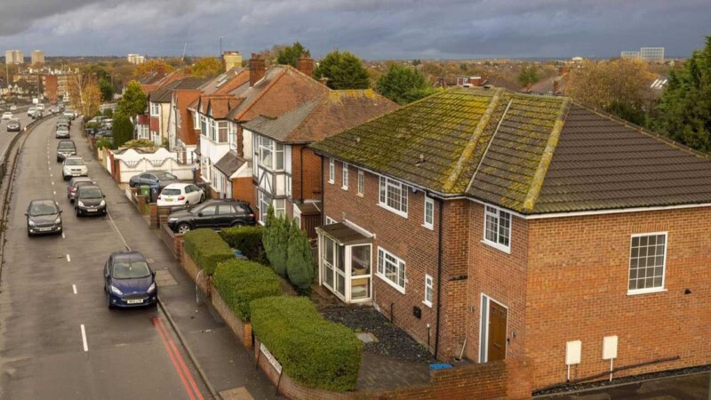 UK house prices drop at fastest rate in 12 years, more decline expected: Halifax