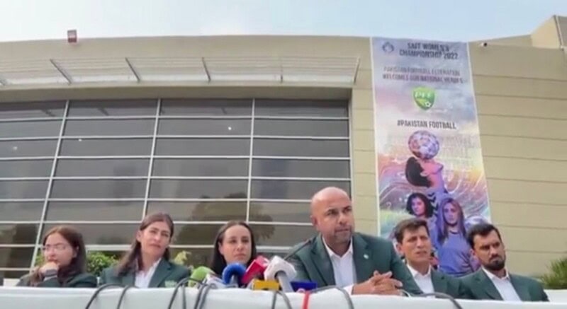 Reporter asks female footballers why they wear ‘knickers’, Twitter tells him to ‘get a life’