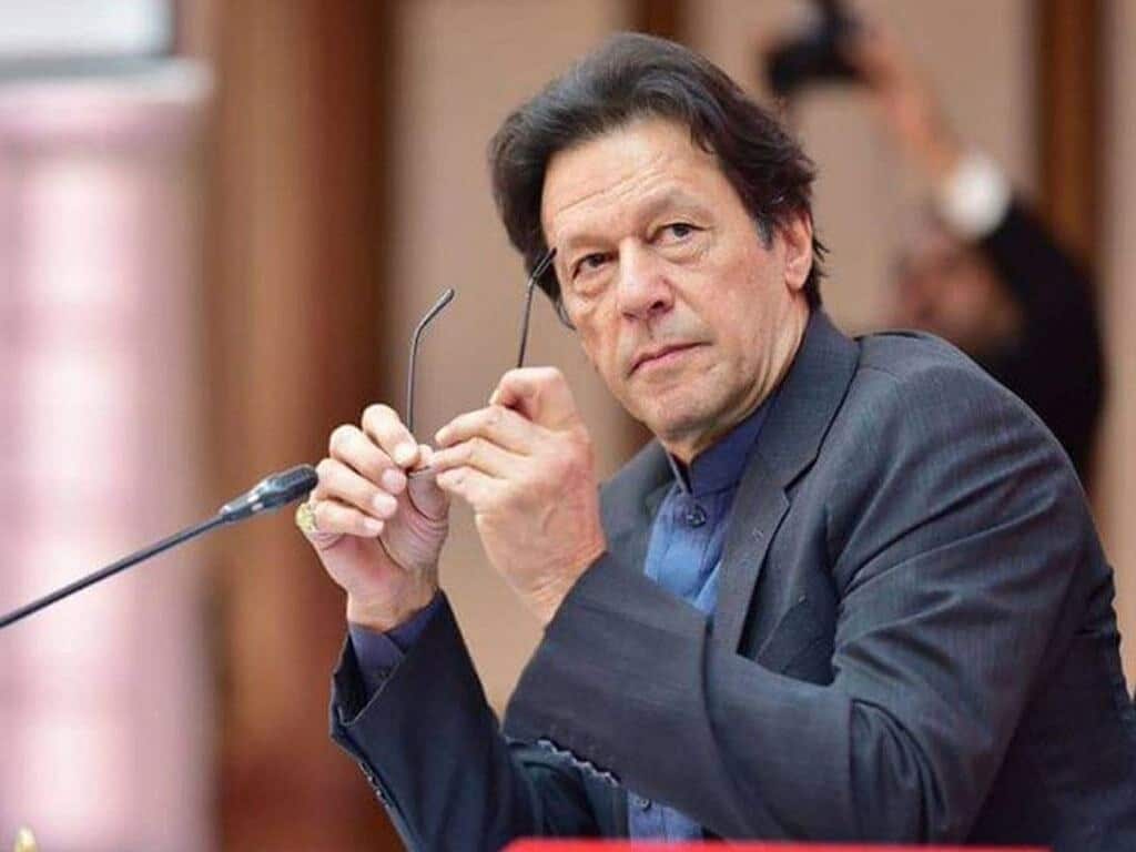 ‘Willing to apologise’: Khan again avoided unconditional apology for his controversial remarks against female judge