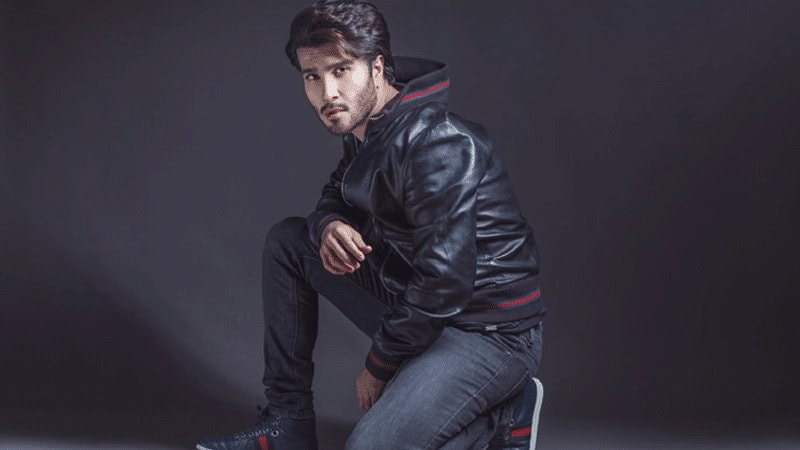 ‘Stop glorifying abusers’: Netizens criticise ‘Lux Style Awards’ for awarding Feroze Khan as ‘Best Actor (Popular)’