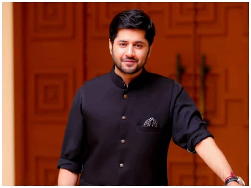 Imran Ashraf calls out click baiter for misleading posts