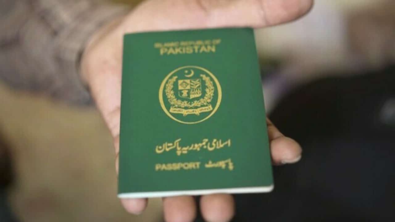 Temporary pause on 100-page passports in Pakistan, e-passports introduced