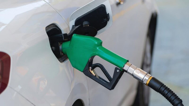 Federal ministers predict petrol price reduction, oil authority cautions against speculation