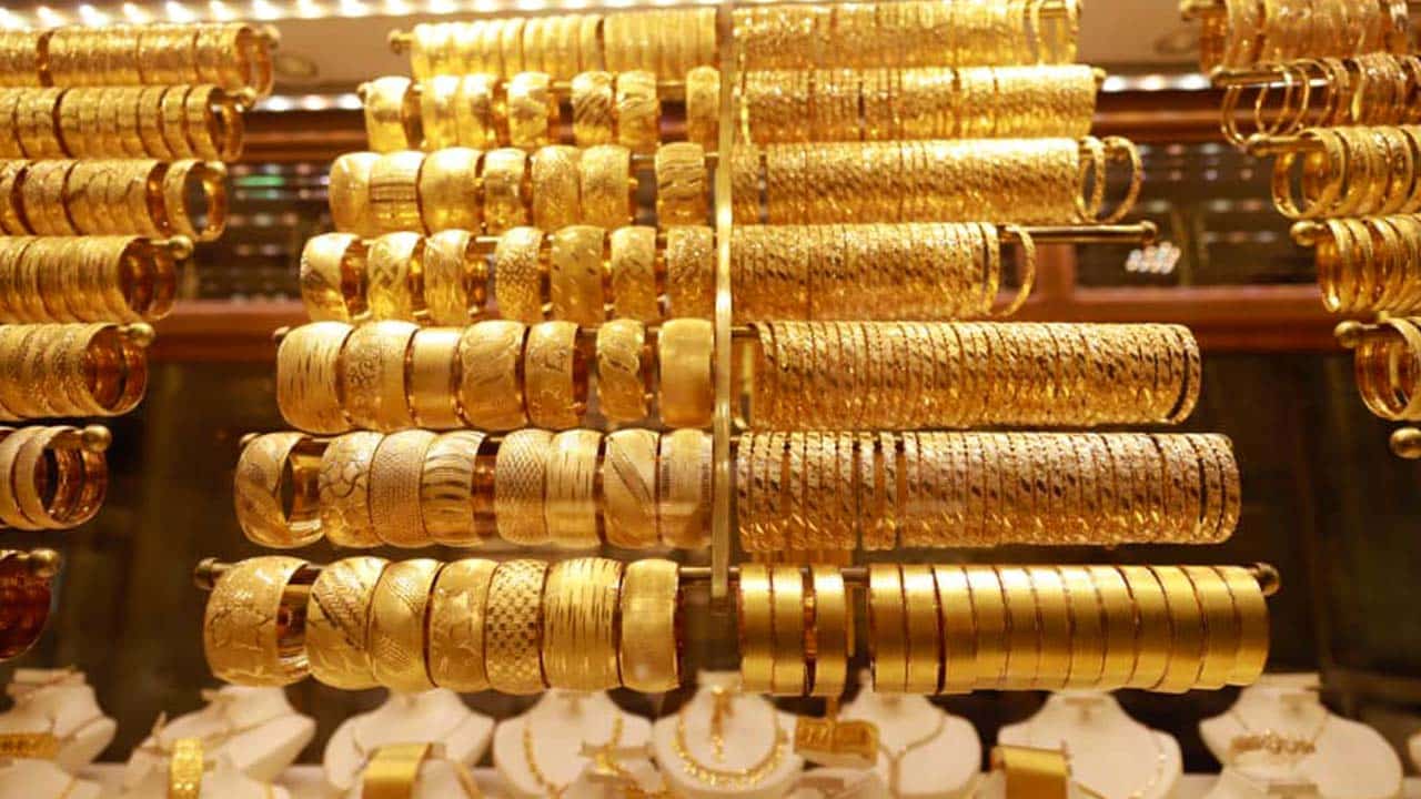 Gold price Pakistan April 2023 per tola