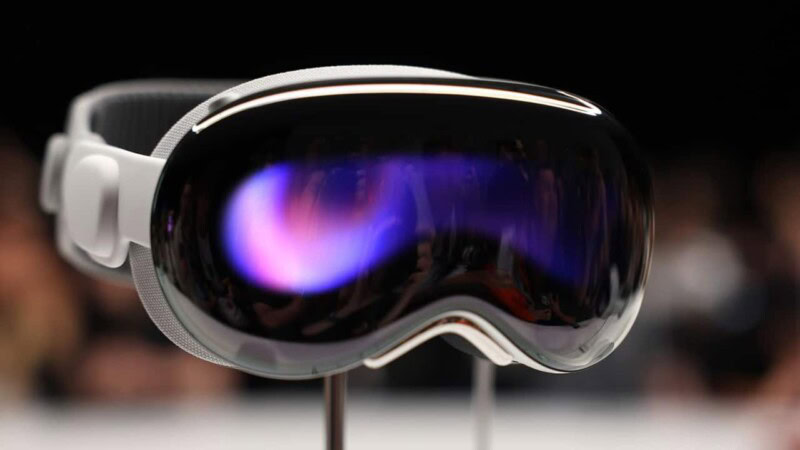 Apple may launch a cheaper version of Vision Pro next year