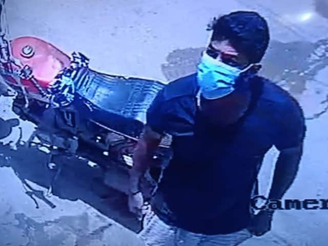 Sindh CM orders immediate arrest of Karachi harasser caught stripping on video