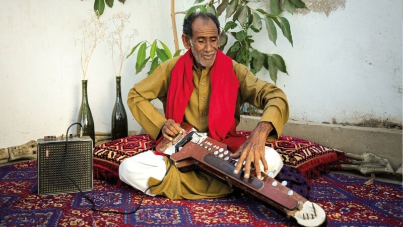 Another Pakistani artist receives global praise as Ustad Noor Bakhsh gets featured in Guardian
