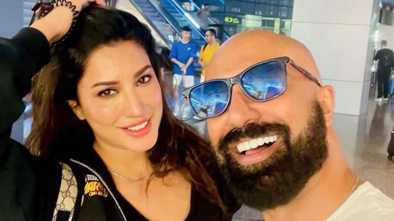 ‘If I had to marry at gun point, would marry Mehwish Hayat’: HSY