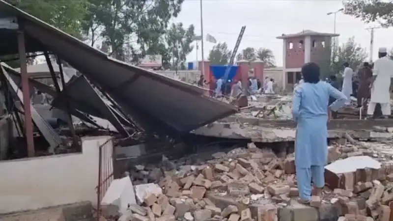 Four dead, 12 Injured in a suicide blast in Hungu Khyber Pakhtunkhwa