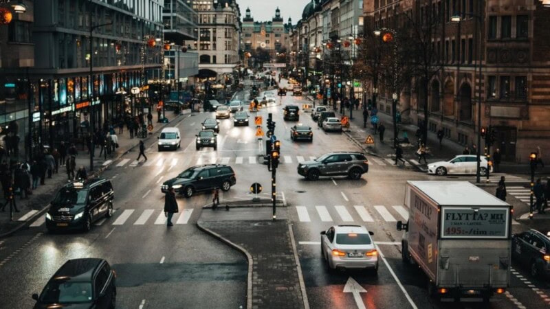 Stockholm to ban petrol, diesel cars in city centre from 2025