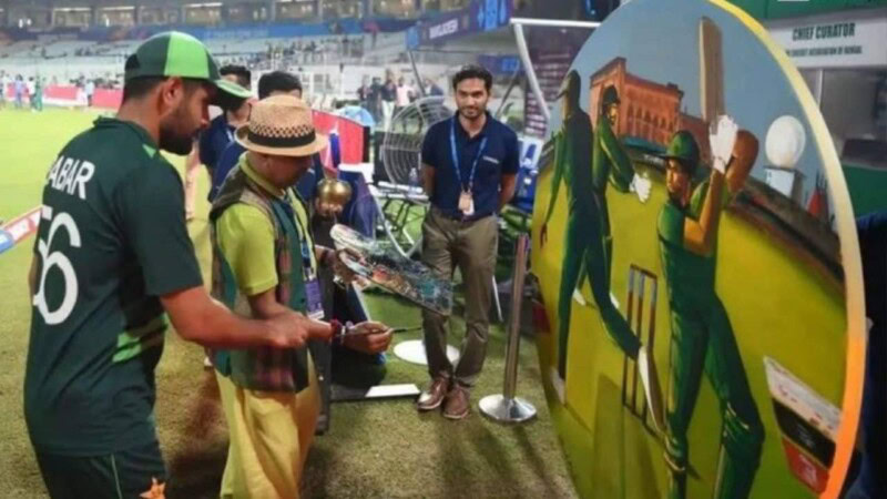 Indian artist paints Babar Azam picture during Pak-Bangladesh World Cup match