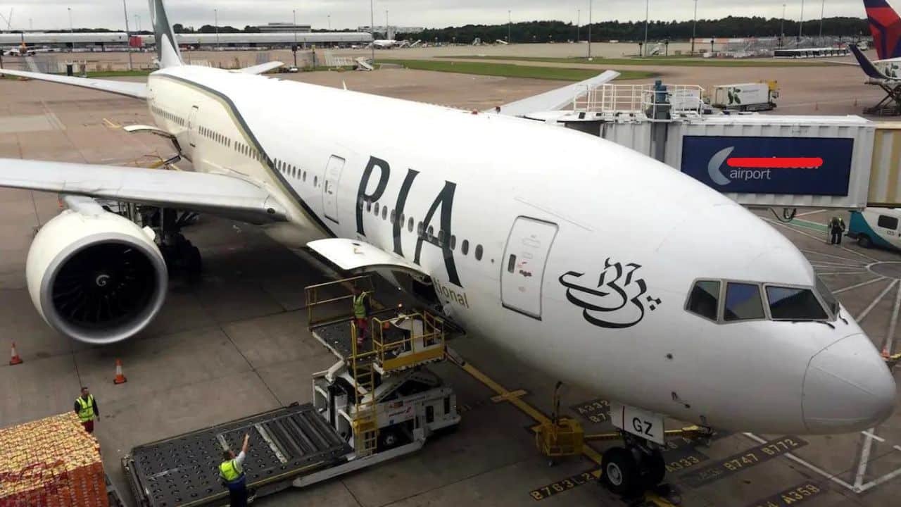 Two PIA flight attendants go missing in Canada