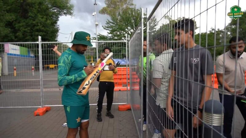 Babar Azam mingles with fans in viral video