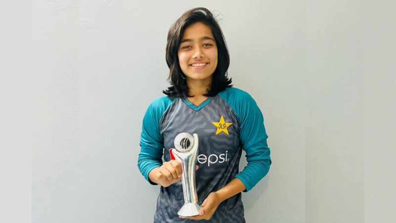 Pakistan’s Fatima Sana signed contract in New Zealand