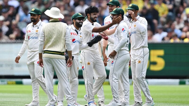 Melbourne Test; Australia bowled out on 318, Pakistan’s batting continues