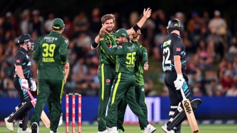 New Zealand defeats Pakistan by seven wickets in fourth T20