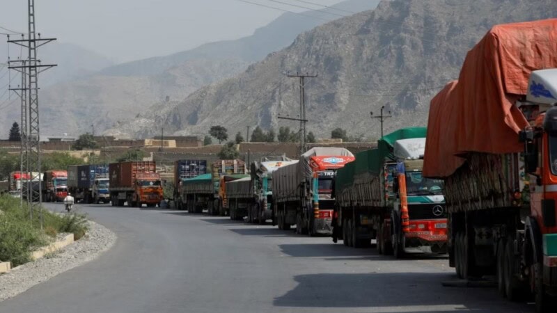 Pakistan-Afghan Border Crossing Reopens After Negotiations