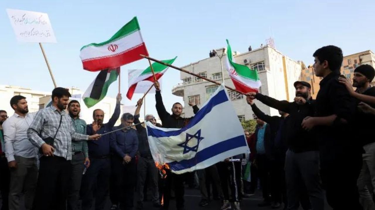 Iran executes four men convicted of spying for Israel