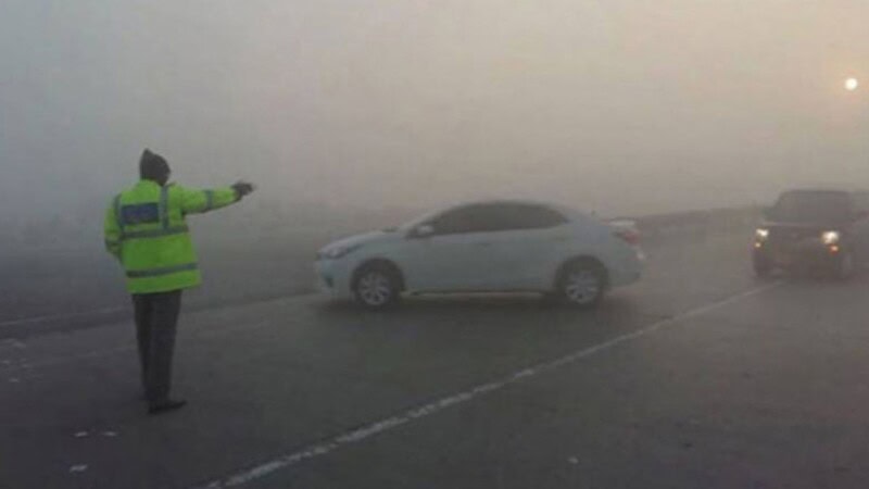 Heavy smog blocks motorway again