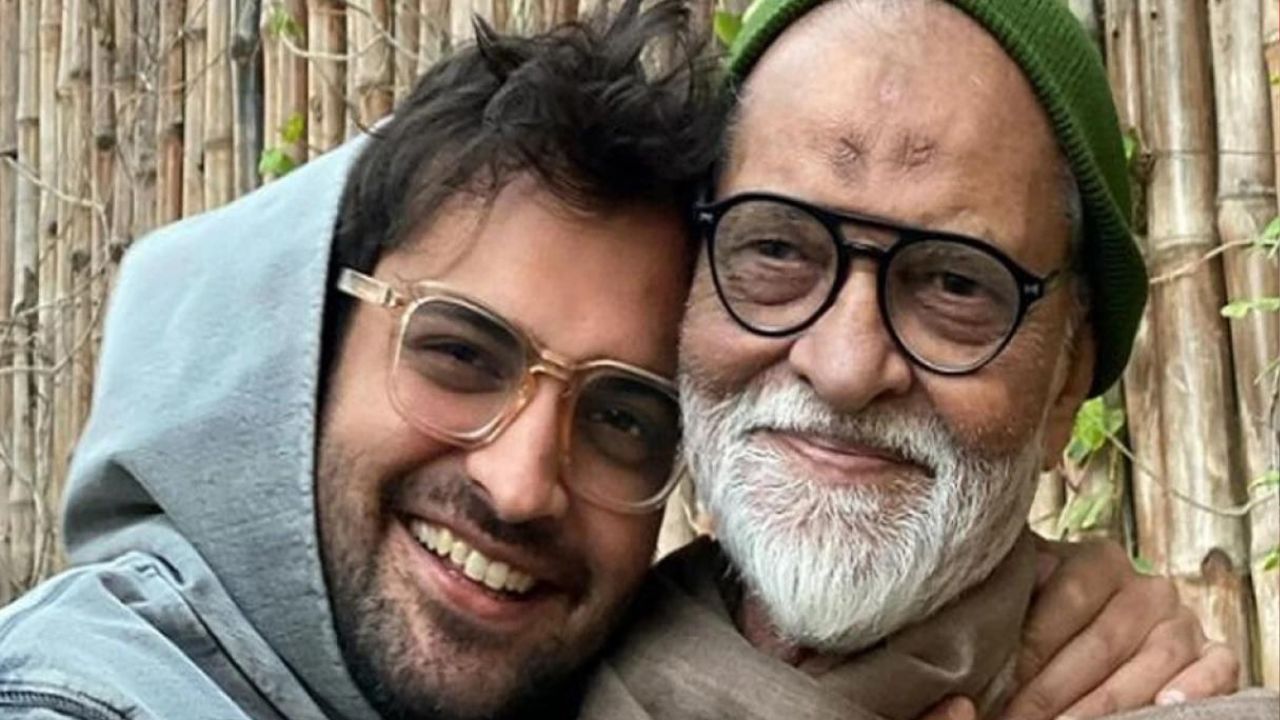 Actor Asad Siddiqui's father passes away